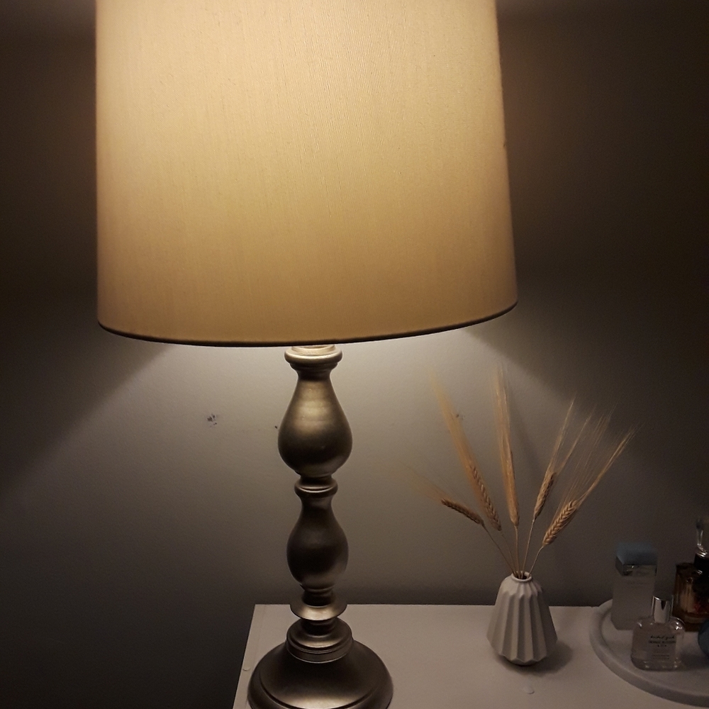 Large silver table lamp - Picture 2 of 3